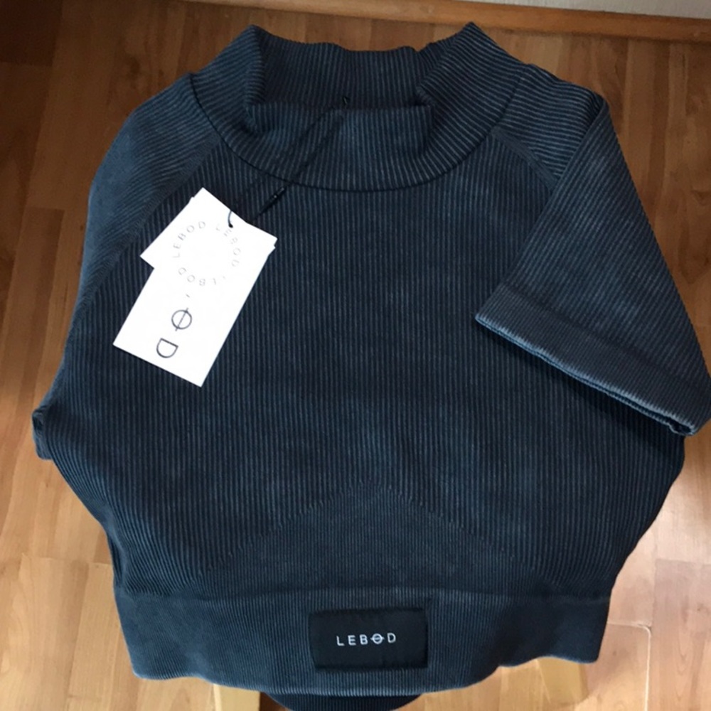 Lebod Cropped Rib Athletic Shirt
